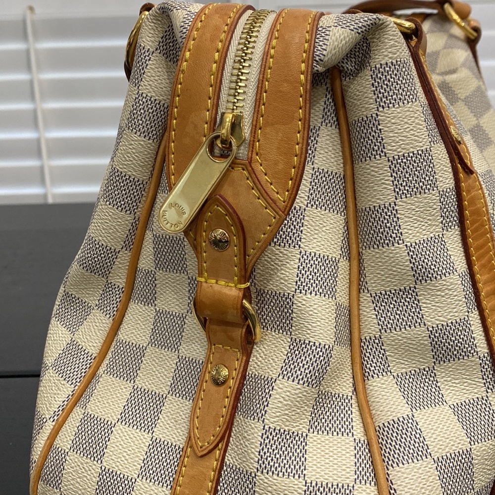 Louis Vuitton White Damier Shoulder Bag - Picture 13 of 16